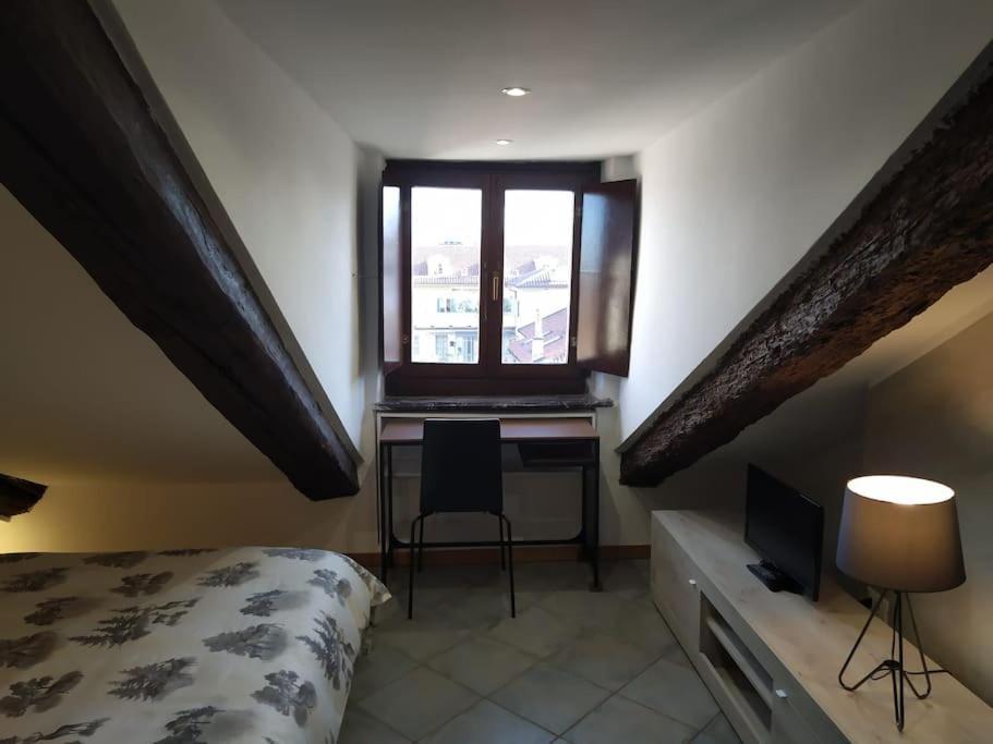 Apartmán Mansarda Di Charme Con Vista Turín Exteriér fotografie
